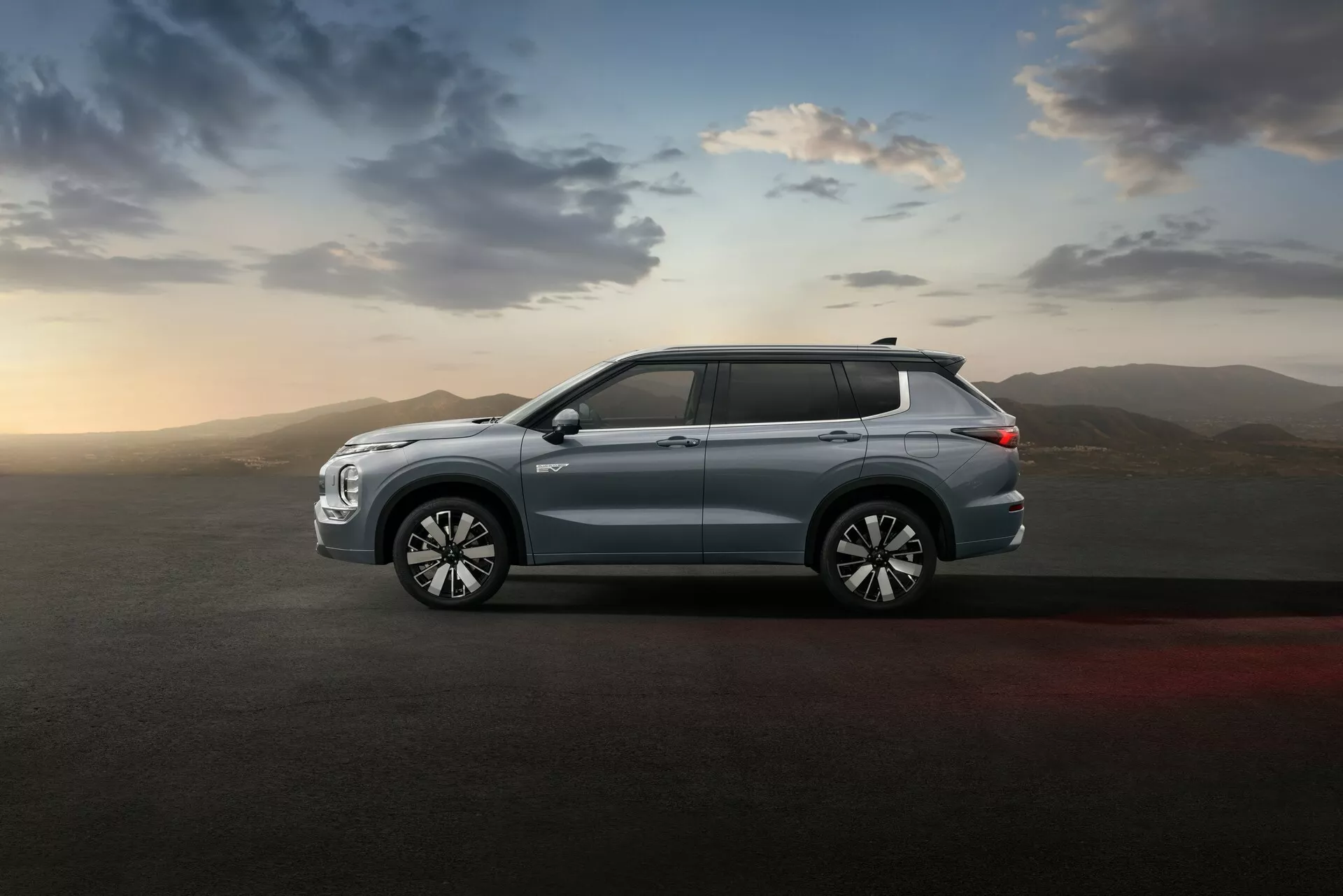 2025 Mitsubishi Outlander PHEV