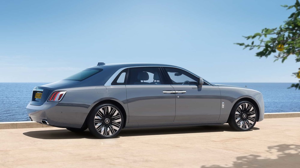 2025 Rolls-Royce Ghost Series II